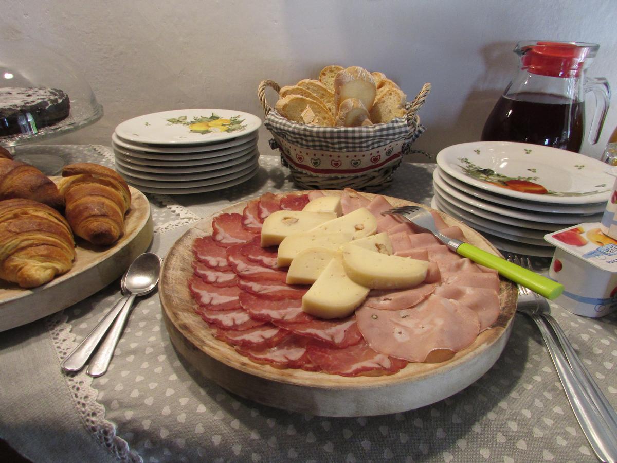 Le Querce Di Campolungo Bed & Breakfast San Giustino Екстериор снимка